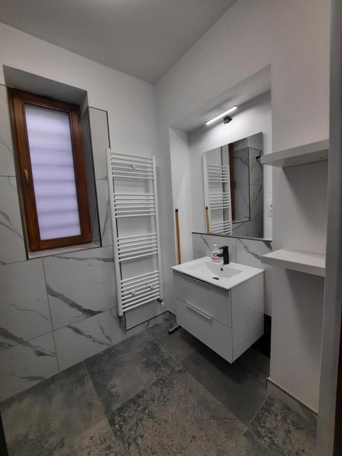 House Side By Side Apartment Brașov Exterior foto
