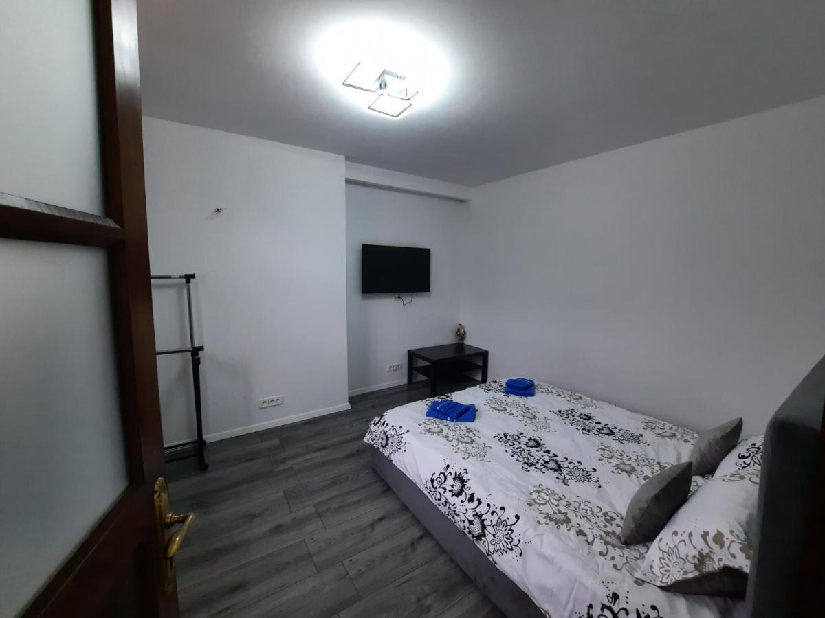 House Side By Side Apartment Brașov Exterior foto